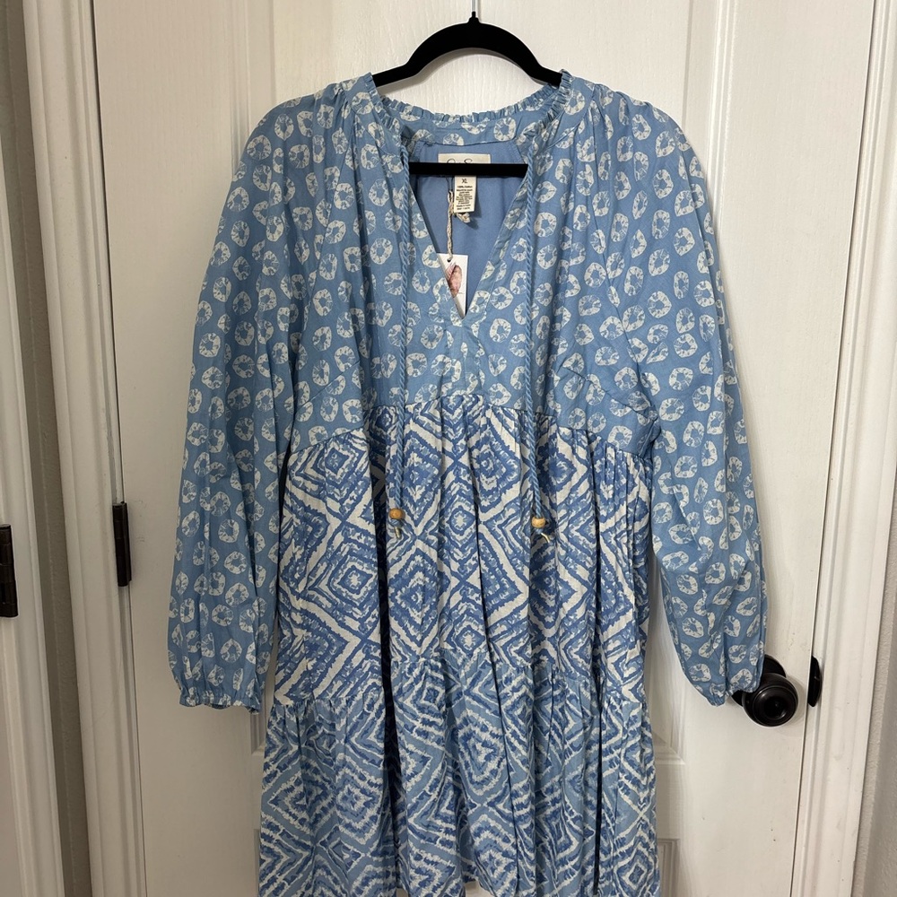 Jessica Simpson Blue and White Patterned Dress